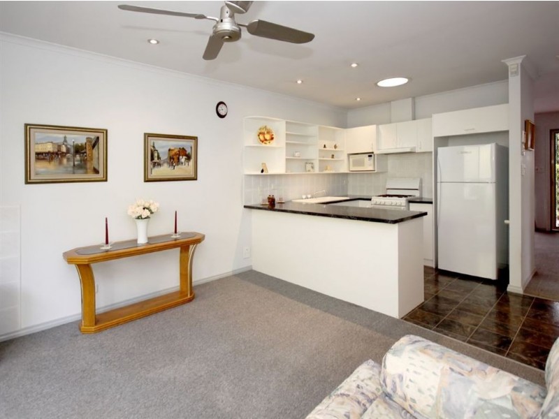 10 Homestead Drive, Aberfoyle Park SA 5159