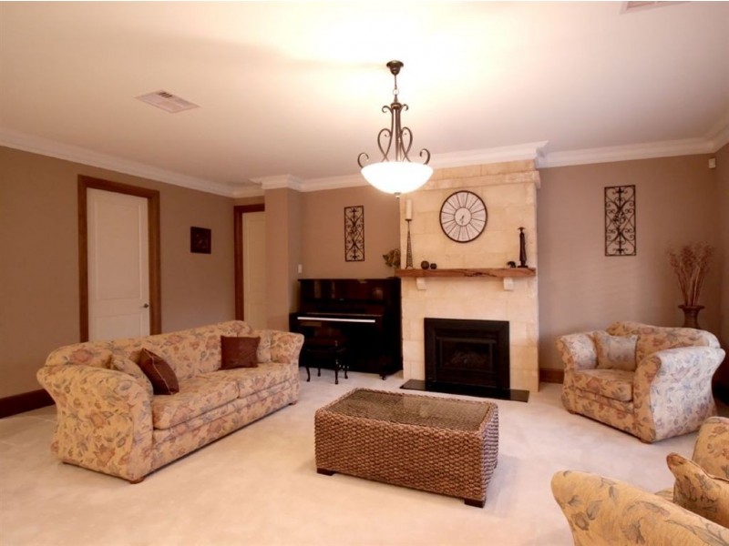 20 Torrey Rd, Flagstaff Hill SA 5159