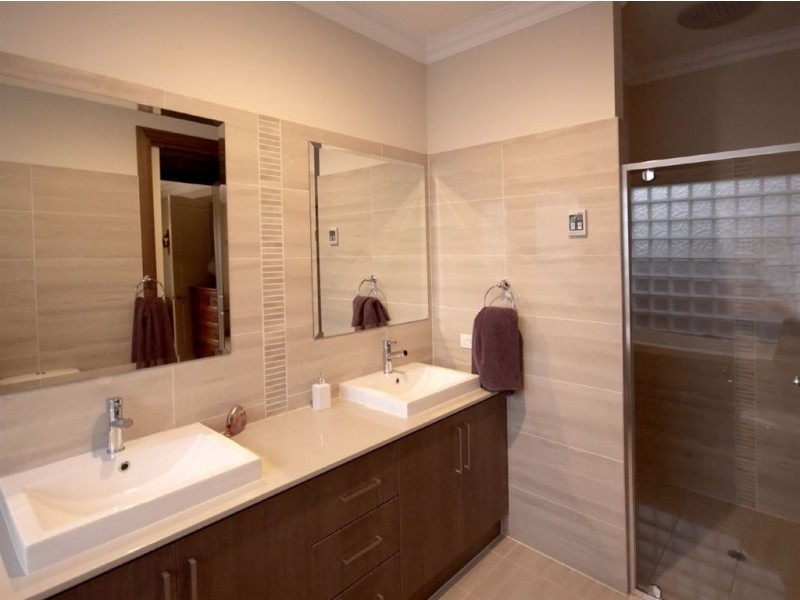 20 Torrey Rd, Flagstaff Hill SA 5159