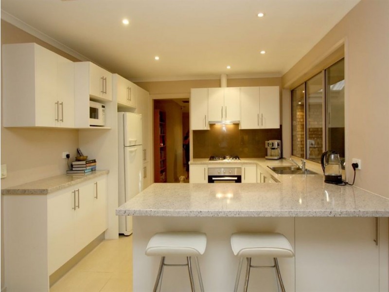 2 Lindsay Court, Aberfoyle Park SA 5159