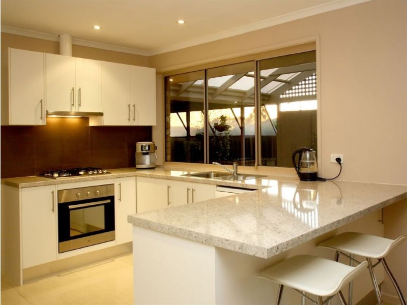 2 Lindsay Court, Aberfoyle Park SA 5159
