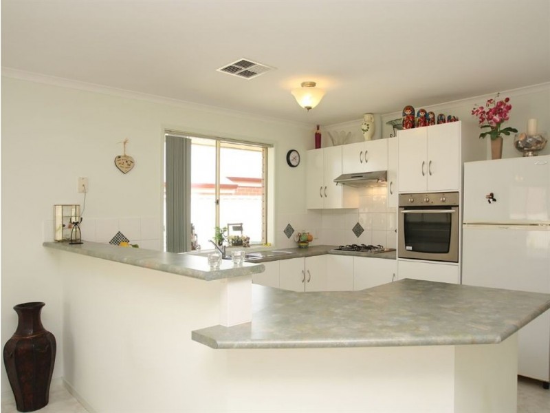 37 New York Road, Aberfoyle Park SA 5159