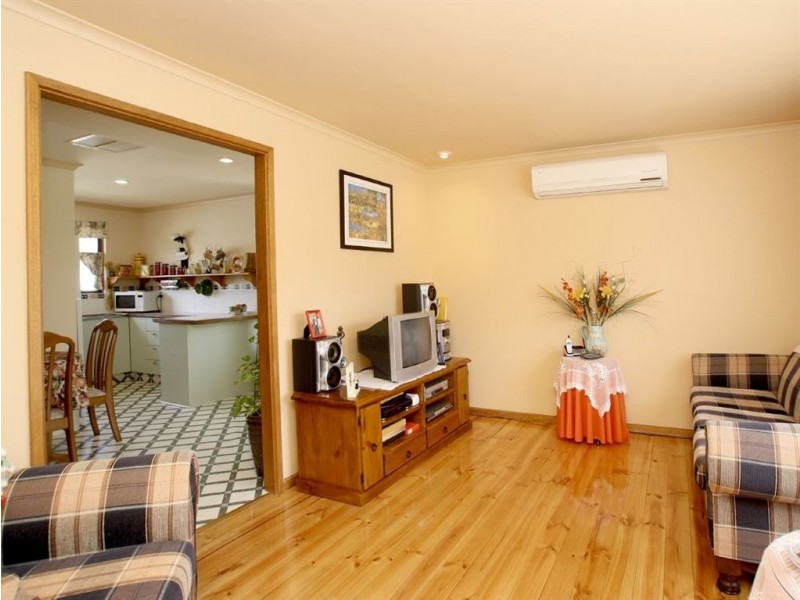 2/4-6 Malone Crescent, Morphett Vale SA 5162