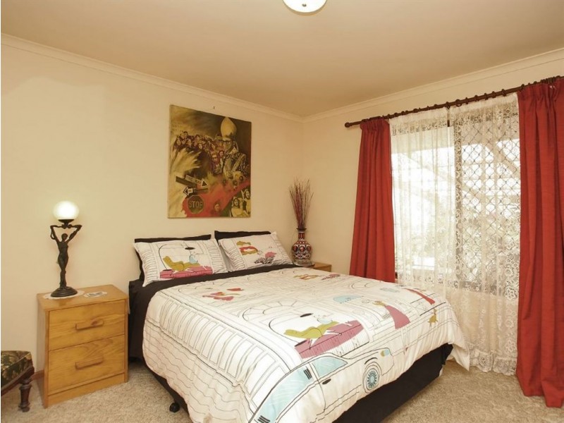 2/4-6 Malone Crescent, Morphett Vale SA 5162