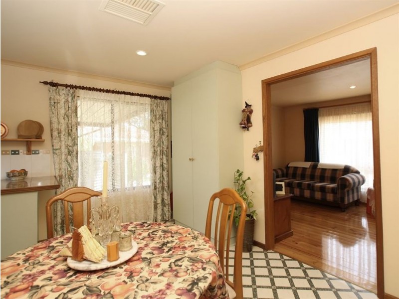 2, 4-6 Malone Crescent, Morphett Vale SA 5162