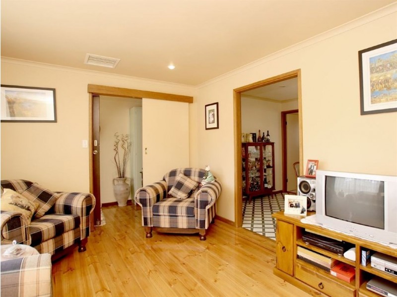 2, 4-6 Malone Crescent, Morphett Vale SA 5162