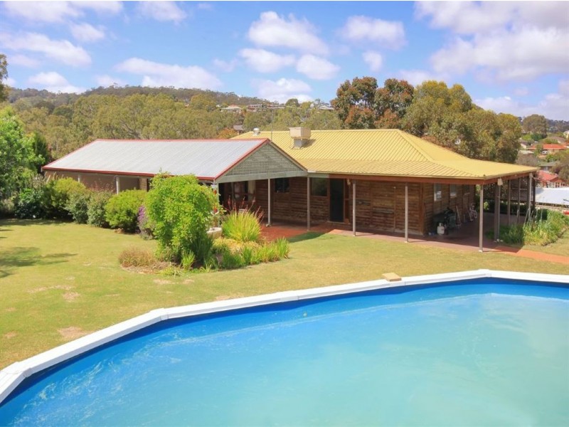 2 Ashridge Court, Aberfoyle Park SA 5159