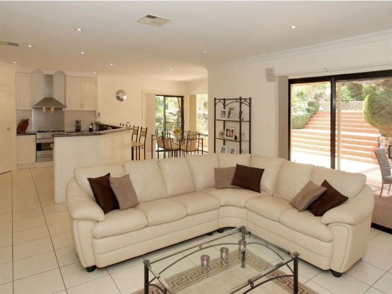 38 Glendale Avenue, Flagstaff Hill SA 5159