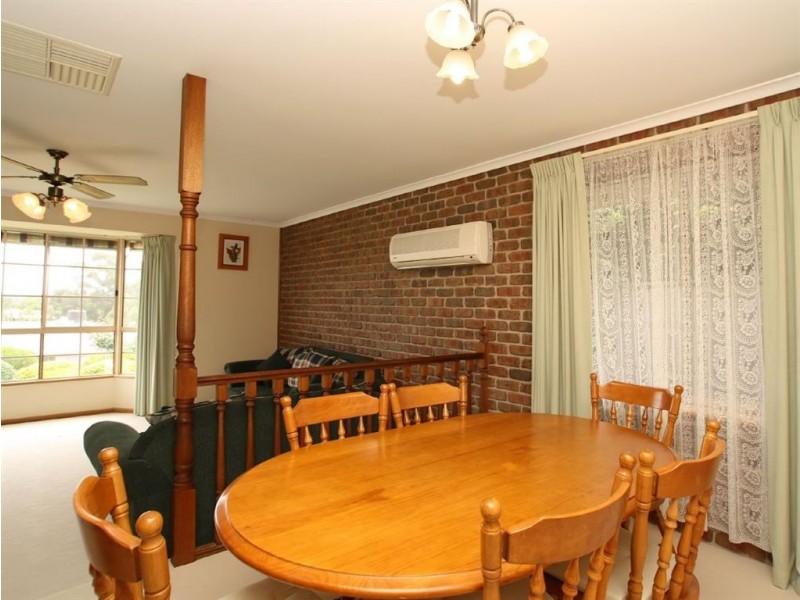 10 Jutland Parade, Woodcroft SA 5162