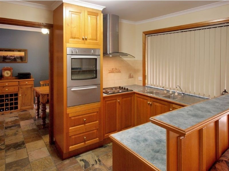 53 Tania Drive, Aberfoyle Park SA 5159