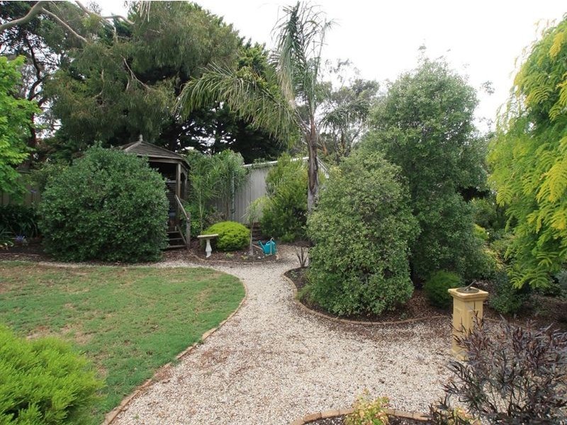 53 Tania Drive, Aberfoyle Park SA 5159