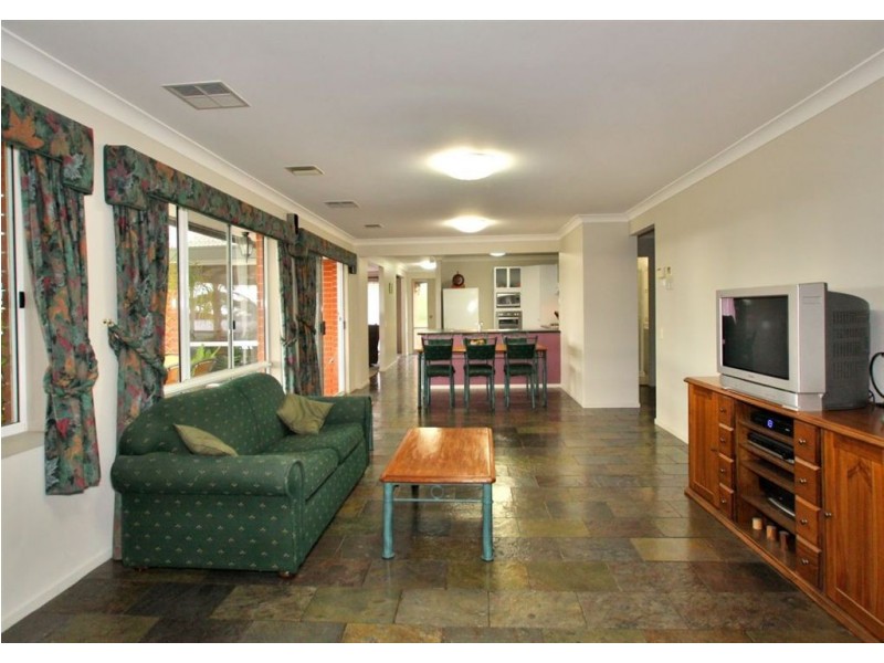 48 Forest Drive, Happy Valley SA 5159