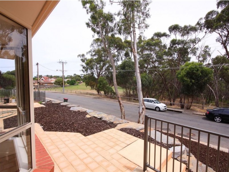 6 York Drive, Flagstaff Hill SA 5159