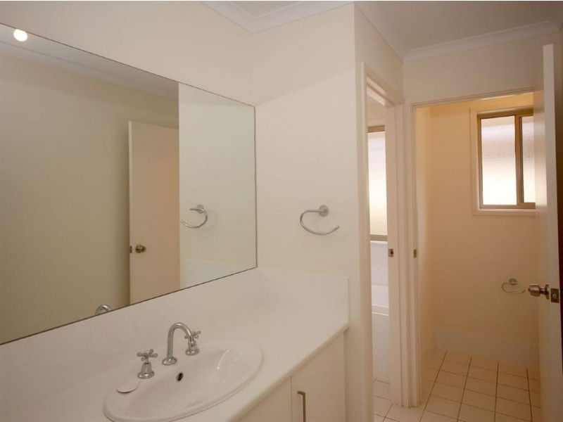 6 York Drive, Flagstaff Hill SA 5159