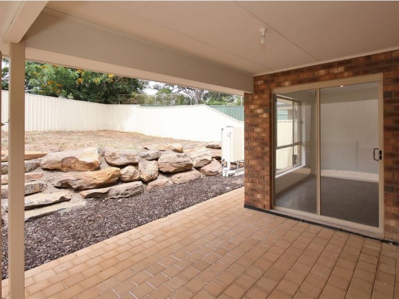 6 York Drive, Flagstaff Hill SA 5159