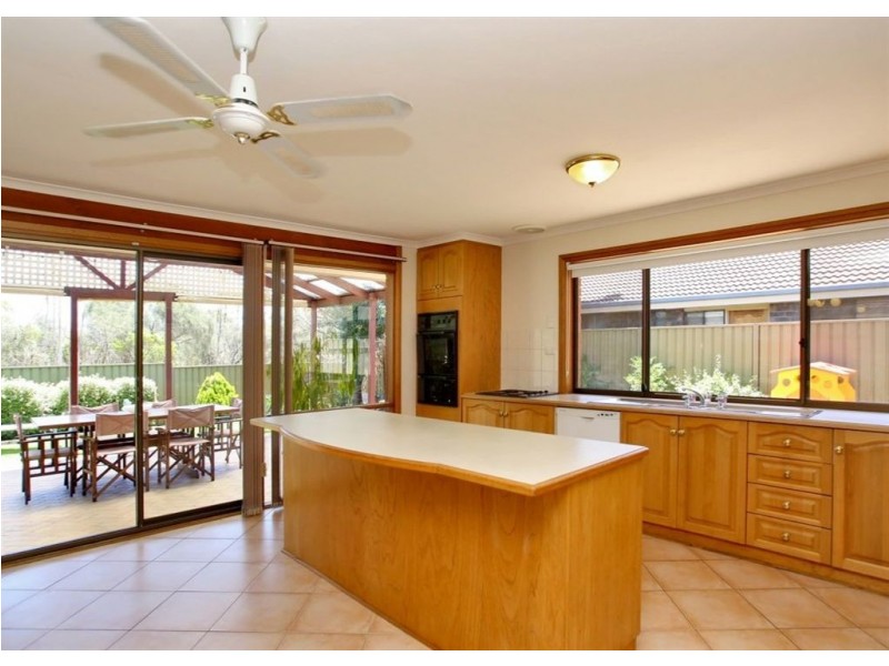 44 Farnsworth Drive, Morphett Vale SA 5162