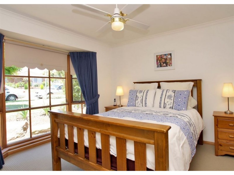 44 Farnsworth Drive, Morphett Vale SA 5162