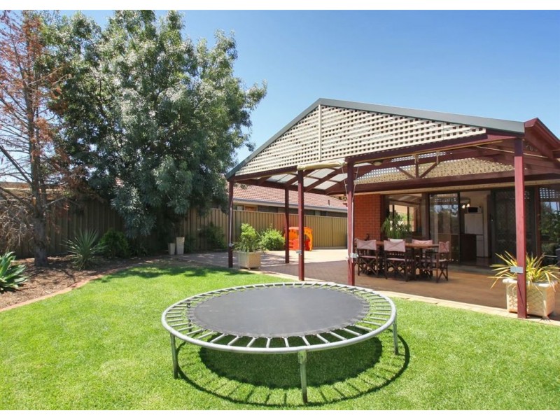 44 Farnsworth Drive, Morphett Vale SA 5162