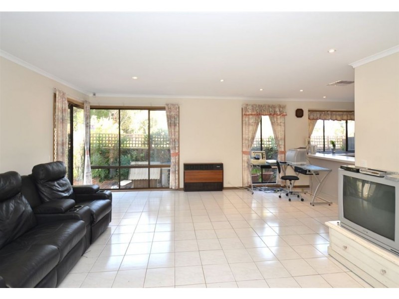 3 Shelter Court, Aberfoyle Park SA 5159