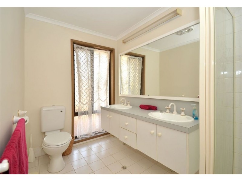 3 Shelter Court, Aberfoyle Park SA 5159