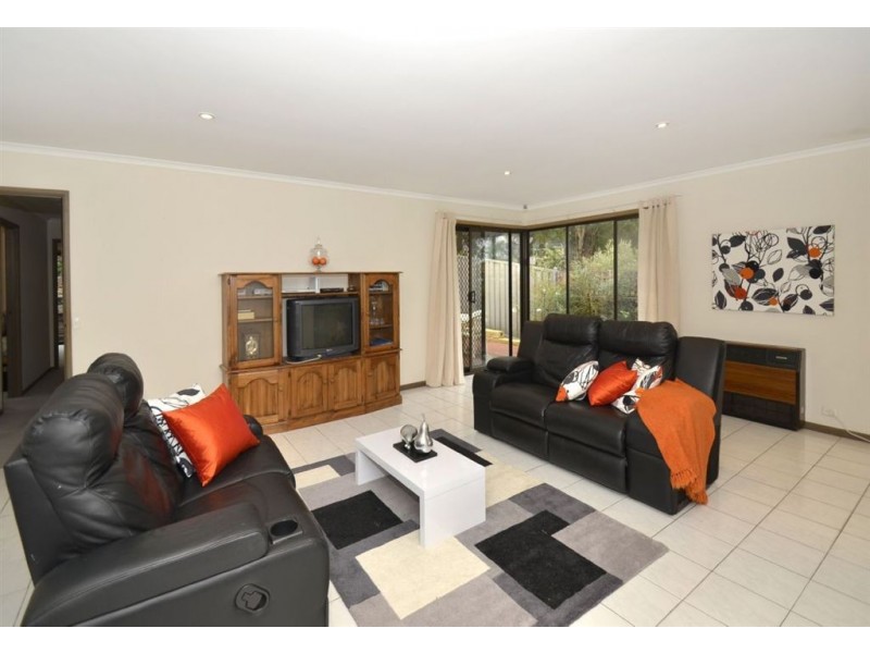 3 Shelter Court, Aberfoyle Park SA 5159