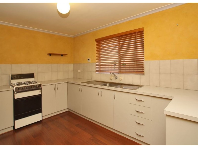 9 Dennis Street, Happy Valley SA 5159