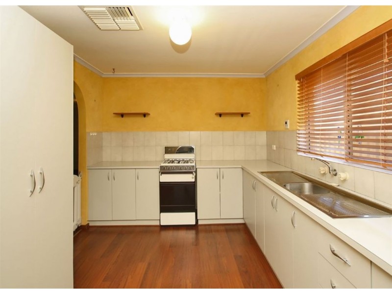 9 Dennis Street, Happy Valley SA 5159