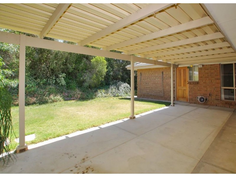 9 Dennis Street, Happy Valley SA 5159