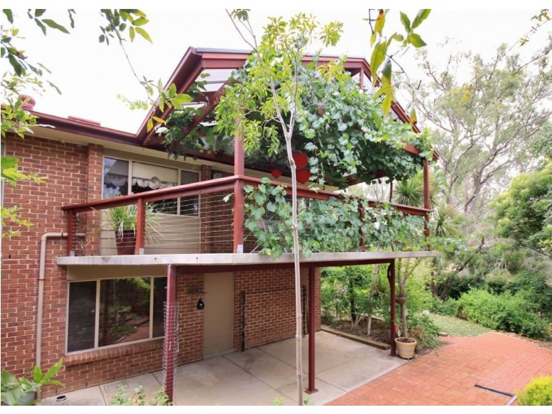 24 Banksia Road, Aberfoyle Park SA 5159