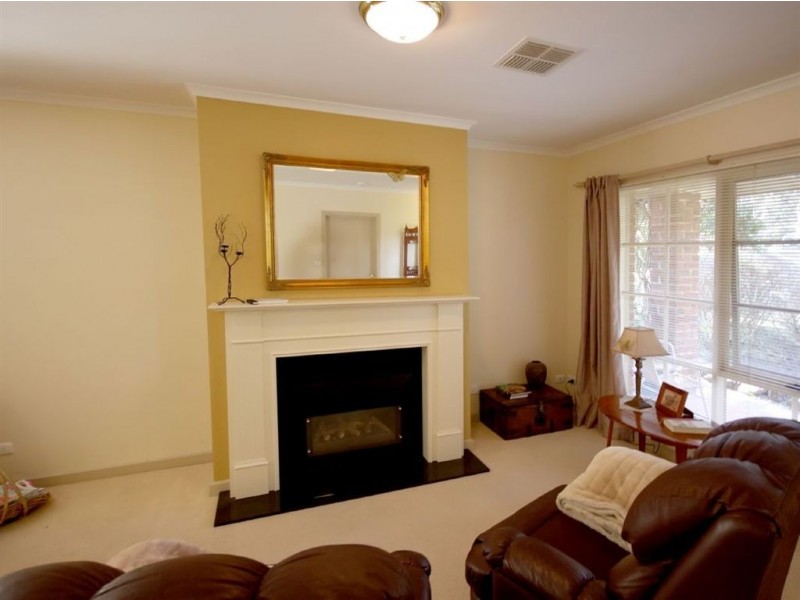 24 Banksia Road, Aberfoyle Park SA 5159