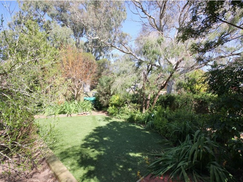 24 Banksia Road, Aberfoyle Park SA 5159