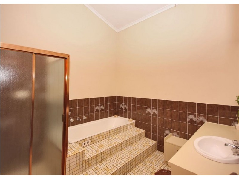 62 Skyline Drive, Flagstaff Hill SA 5159