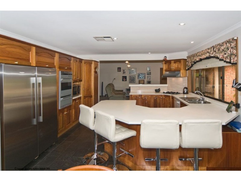 76 Kingfisher Circuit, Flagstaff Hill SA 5159