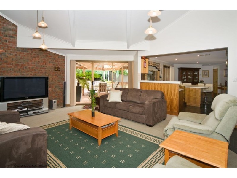 76 Kingfisher Circuit, Flagstaff Hill SA 5159