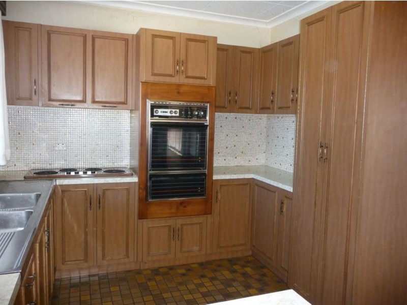 3 Capeview Crescent, Hackham SA 5163