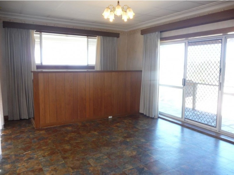 3 Capeview Crescent, Hackham SA 5163