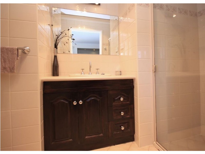 16 Balara Crescent, Flagstaff Hill SA 5159