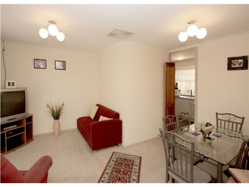 8 Linton Place, Aberfoyle Park SA 5159