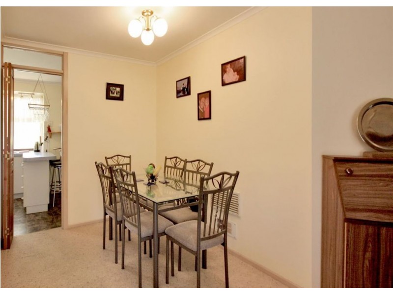 8 Linton Place, Aberfoyle Park SA 5159