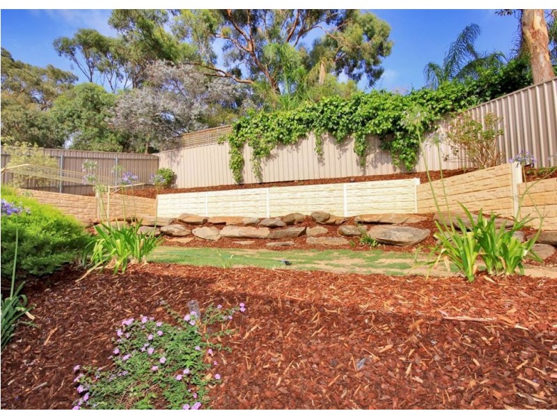 10 Woodland Grove, Aberfoyle Park SA 5159
