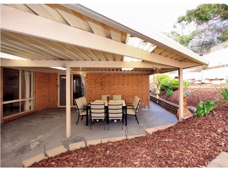 10 Woodland Grove, Aberfoyle Park SA 5159