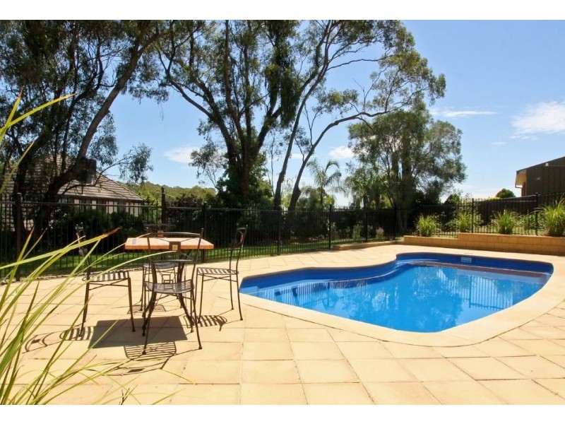 25 Cormorant Avenue, Flagstaff Hill SA 5159
