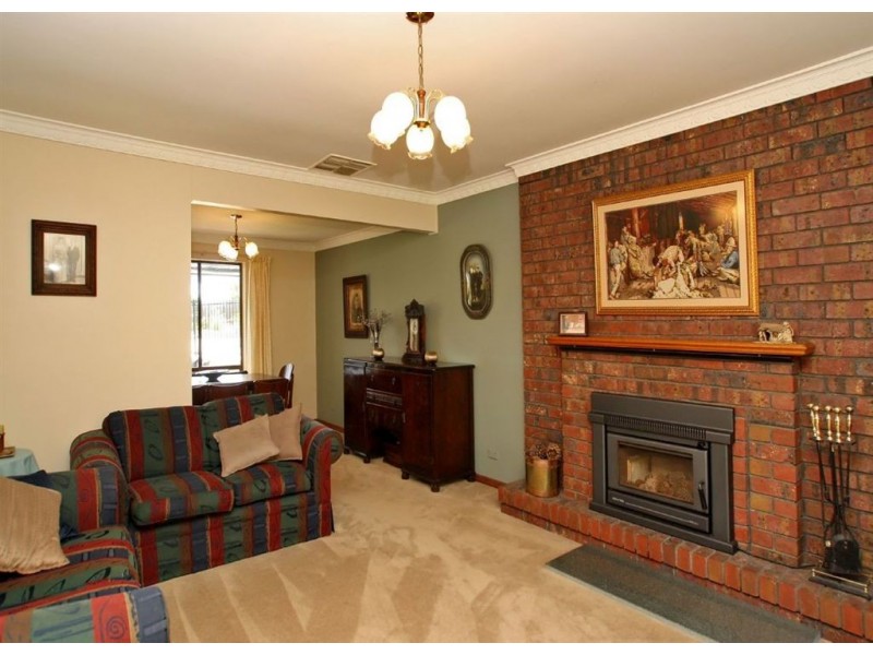 25 Cormorant Avenue, Flagstaff Hill SA 5159