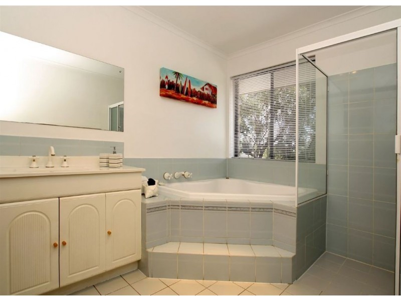 25 Cormorant Avenue, Flagstaff Hill SA 5159