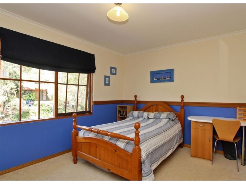 25 Cormorant Avenue, Flagstaff Hill SA 5159
