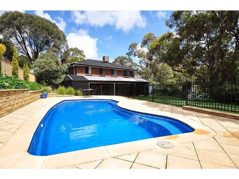 25 Cormorant Ave, Flagstaff Hill SA 5159