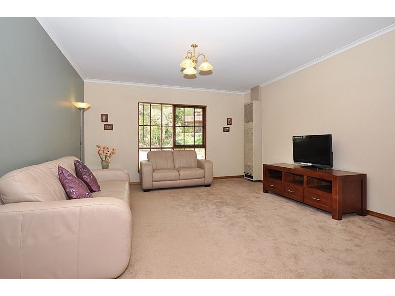25 Cormorant Ave, Flagstaff Hill SA 5159