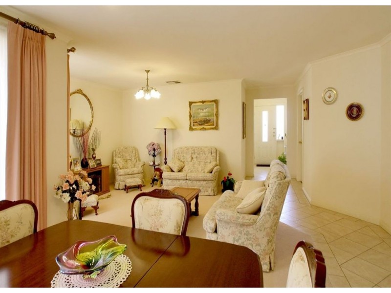 14 Alanah Court, Happy Valley SA 5159