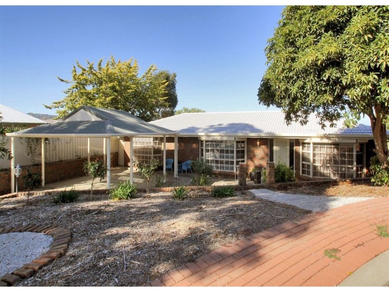 2 Lowry Court, Flagstaff Hill SA 5159