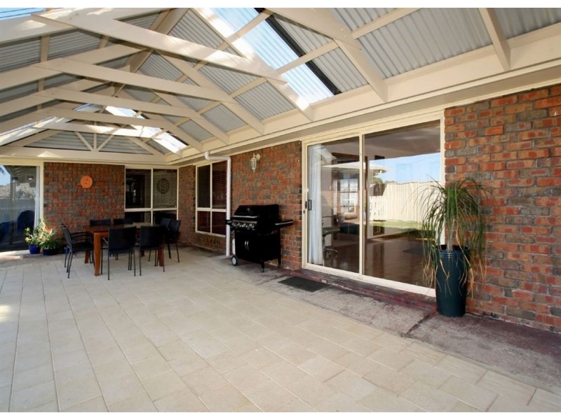 2 Lowry Court, Flagstaff Hill SA 5159